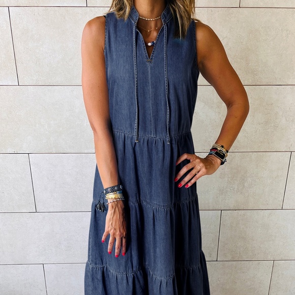 Dresses & Skirts - LAST ONE 🔥B124 Sleeveless Tiered Chambray Maxi Dress